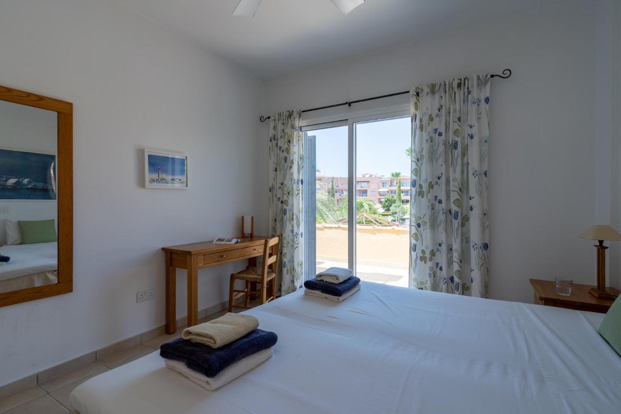 Tropical Paradise In Harbour Paphos, Central & Close To Beach 외부 사진