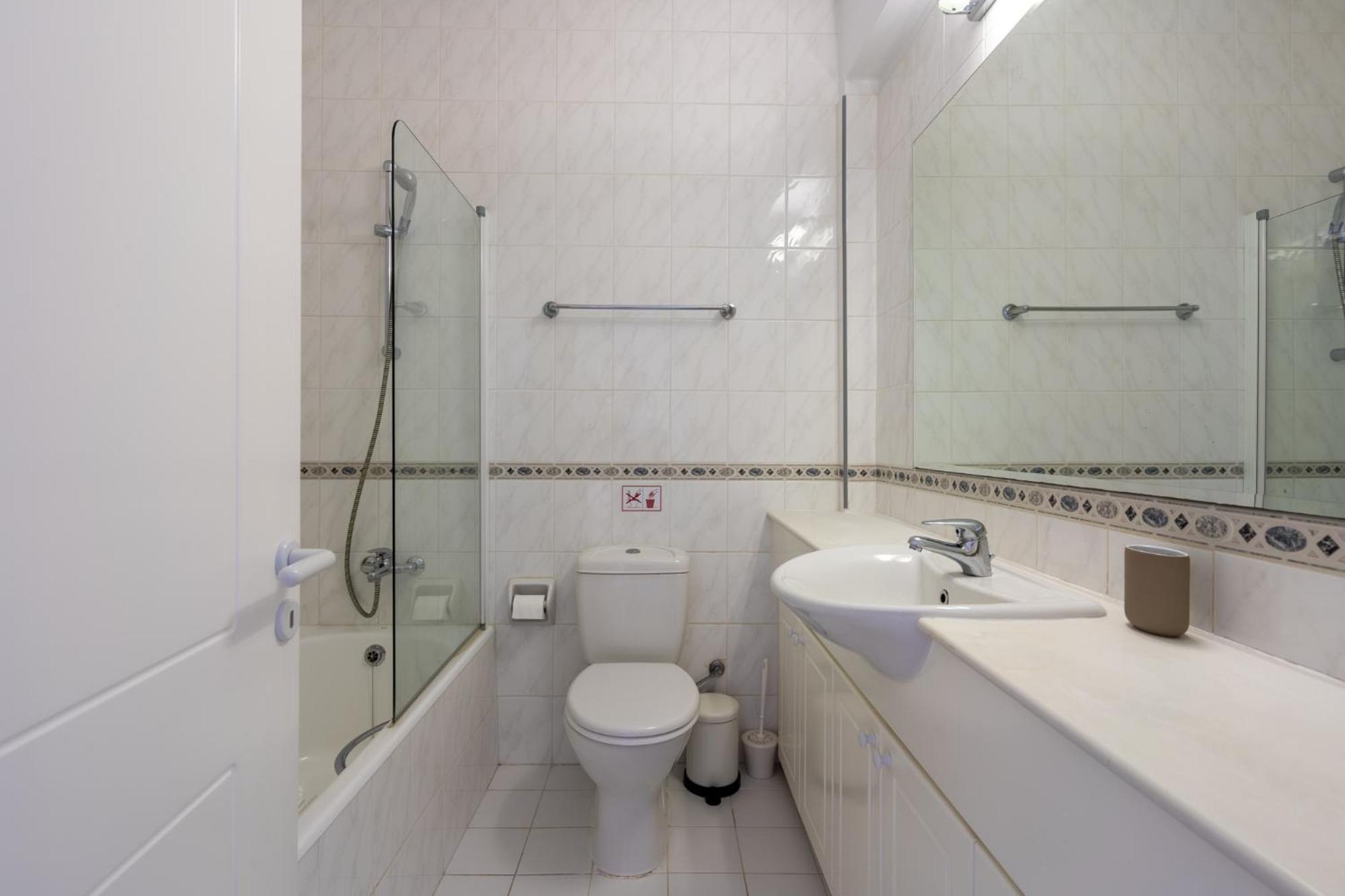 Tropical Paradise In Harbour Paphos, Central & Close To Beach 외부 사진