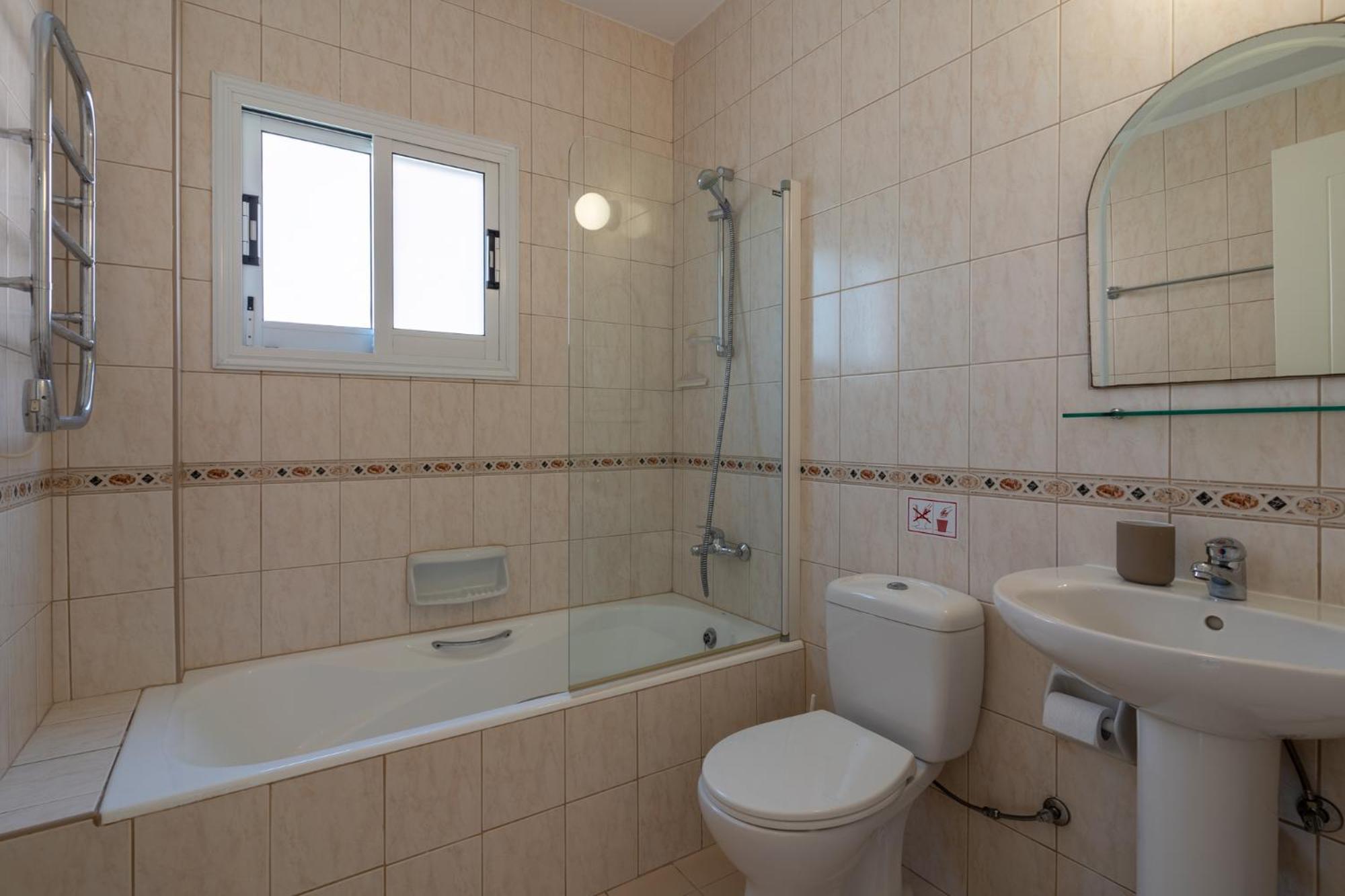 Tropical Paradise In Harbour Paphos, Central & Close To Beach 외부 사진