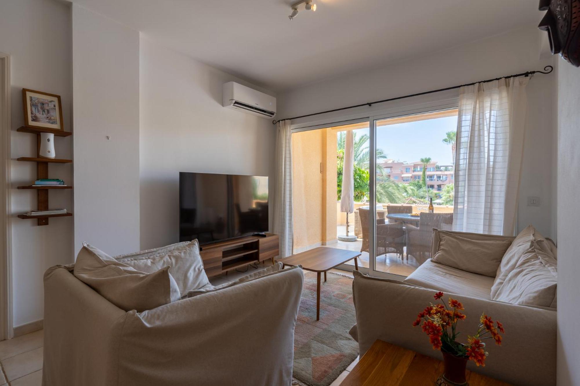 Tropical Paradise In Harbour Paphos, Central & Close To Beach 외부 사진